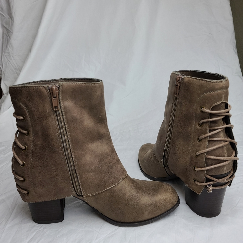 Ankle booties